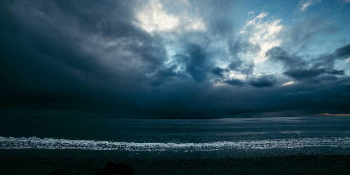 Essential Car Trunk Toolkit for Peace of Mind