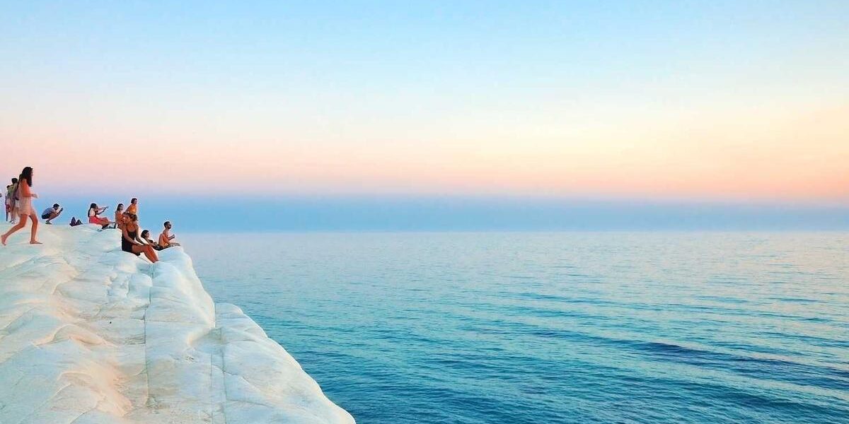 Porsche 911 996 Generation (1999-2004): The Controversial Game-Changer